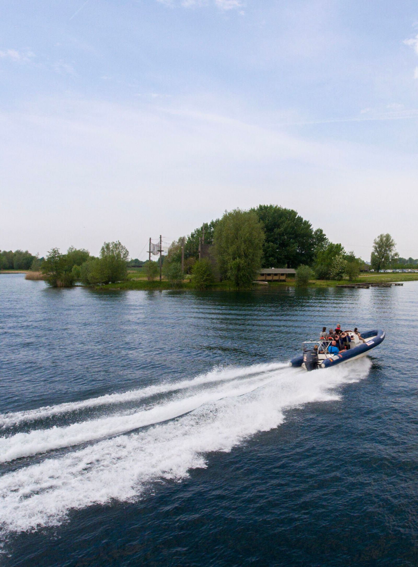 Rib varen boot van achter activiteit
