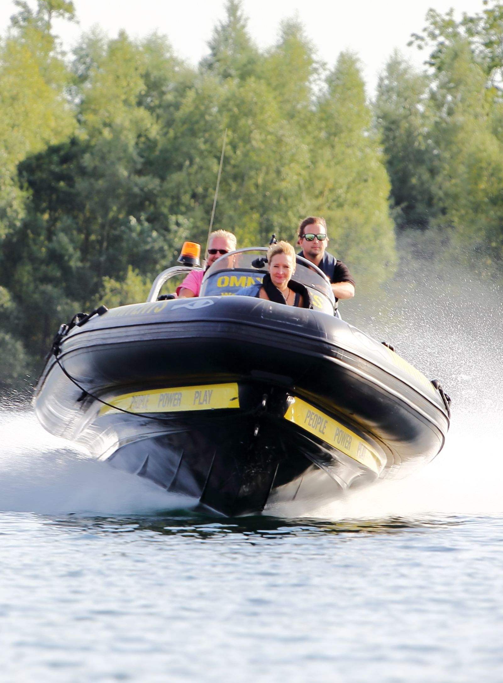 Boot van voor rib varen activiteit