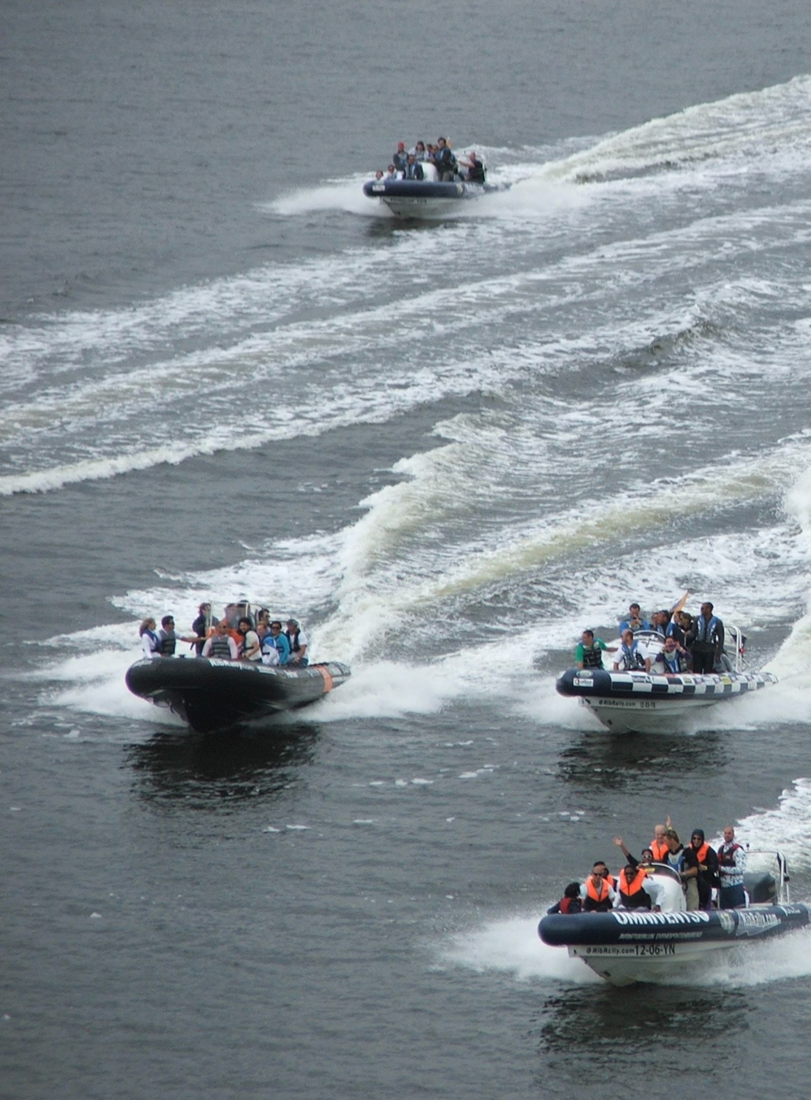 Rib varen boten op een rij