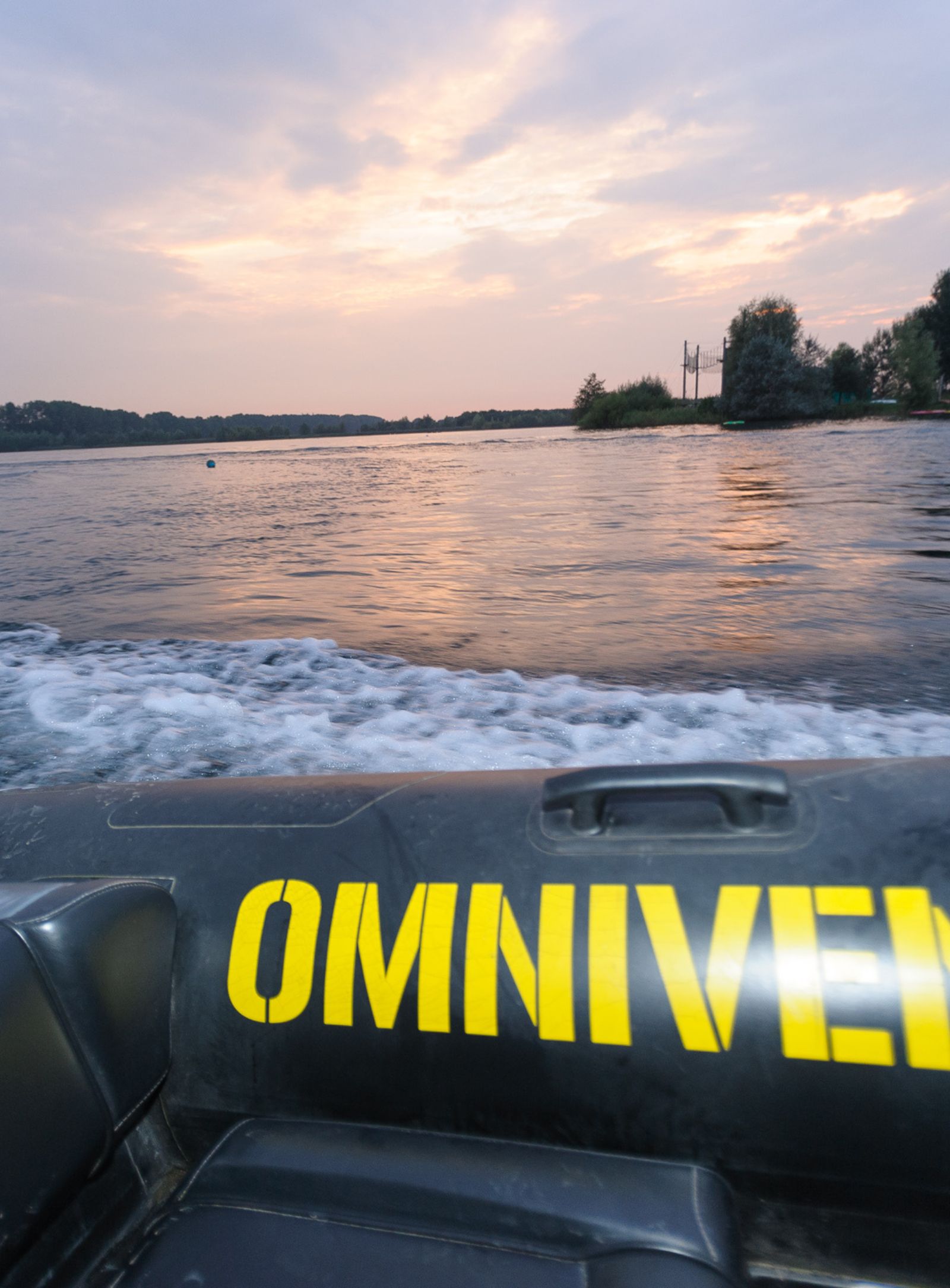 omnivents boot rib varen