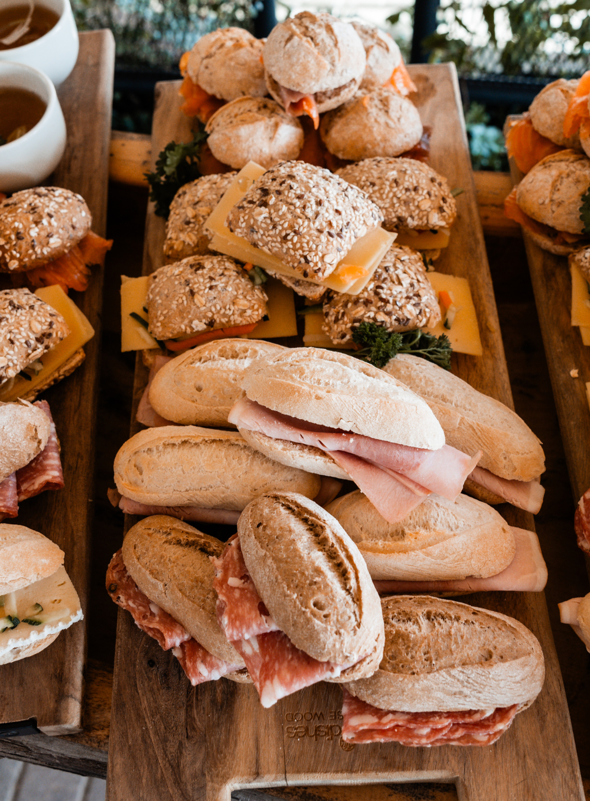 Food & drinks zijn ook belegde broodjes bij Paintball Gelderland zoals te zien op deze foto